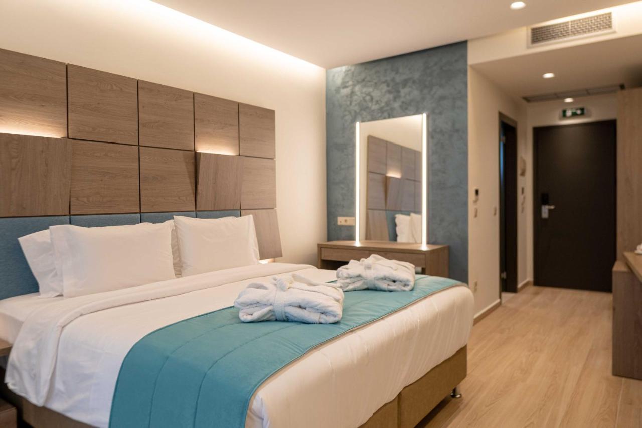 Mirror Hotel Polychrono Luaran gambar